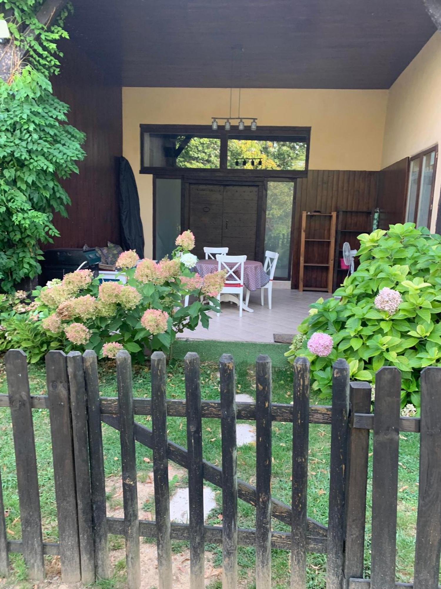 Les Hortensias Caumont-sur-Garonne Exterior photo